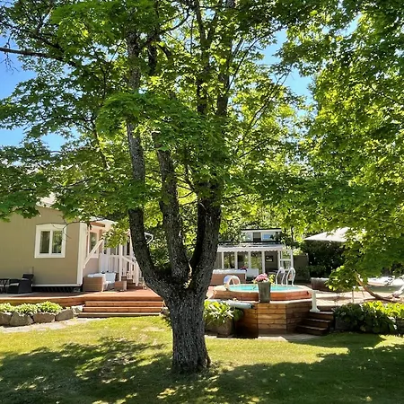 Villa Nummela Resort